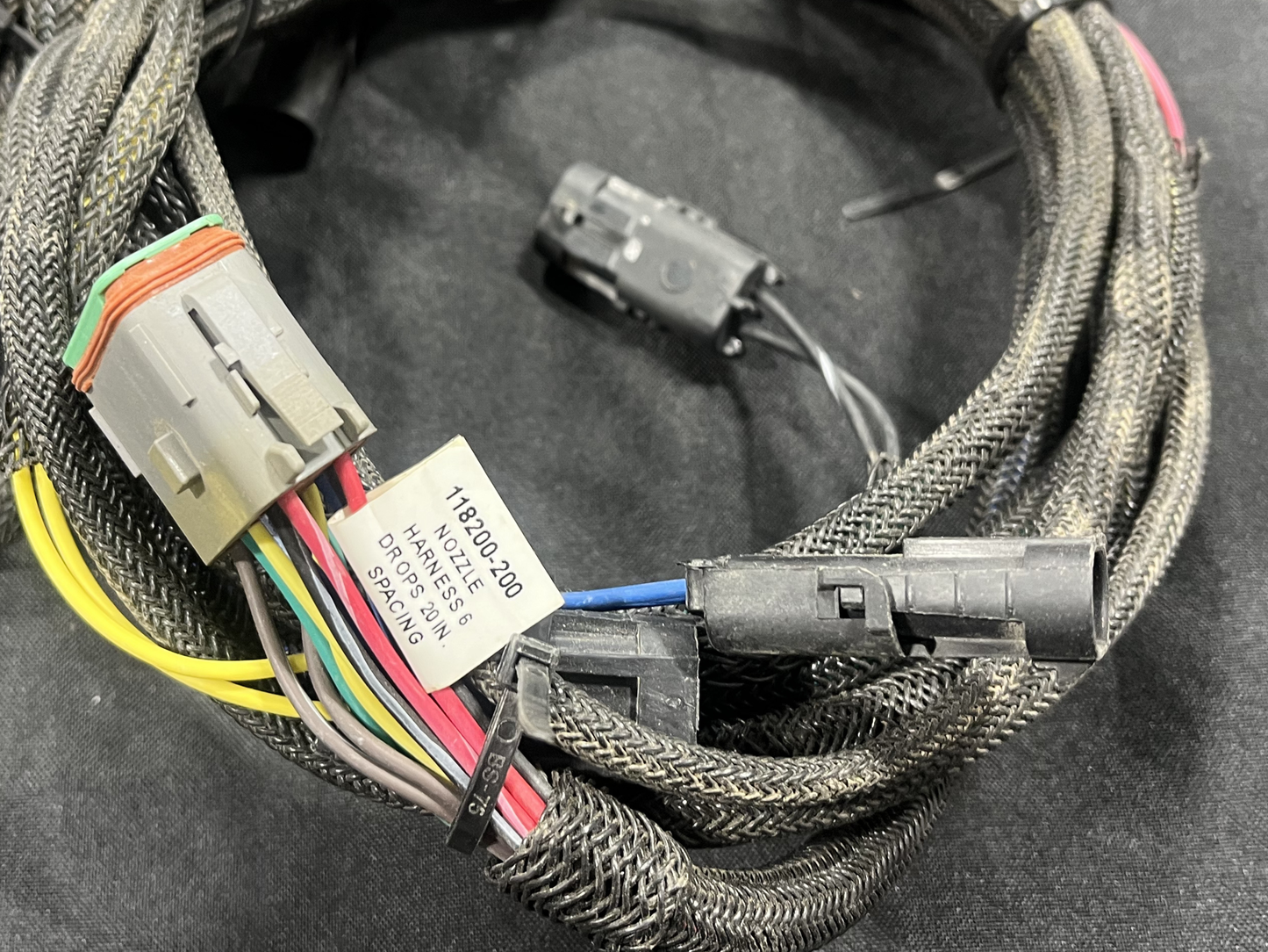 Used Capstan Nozzle Harness 6 Drops 20 In. Spacing PN: 118200-200
