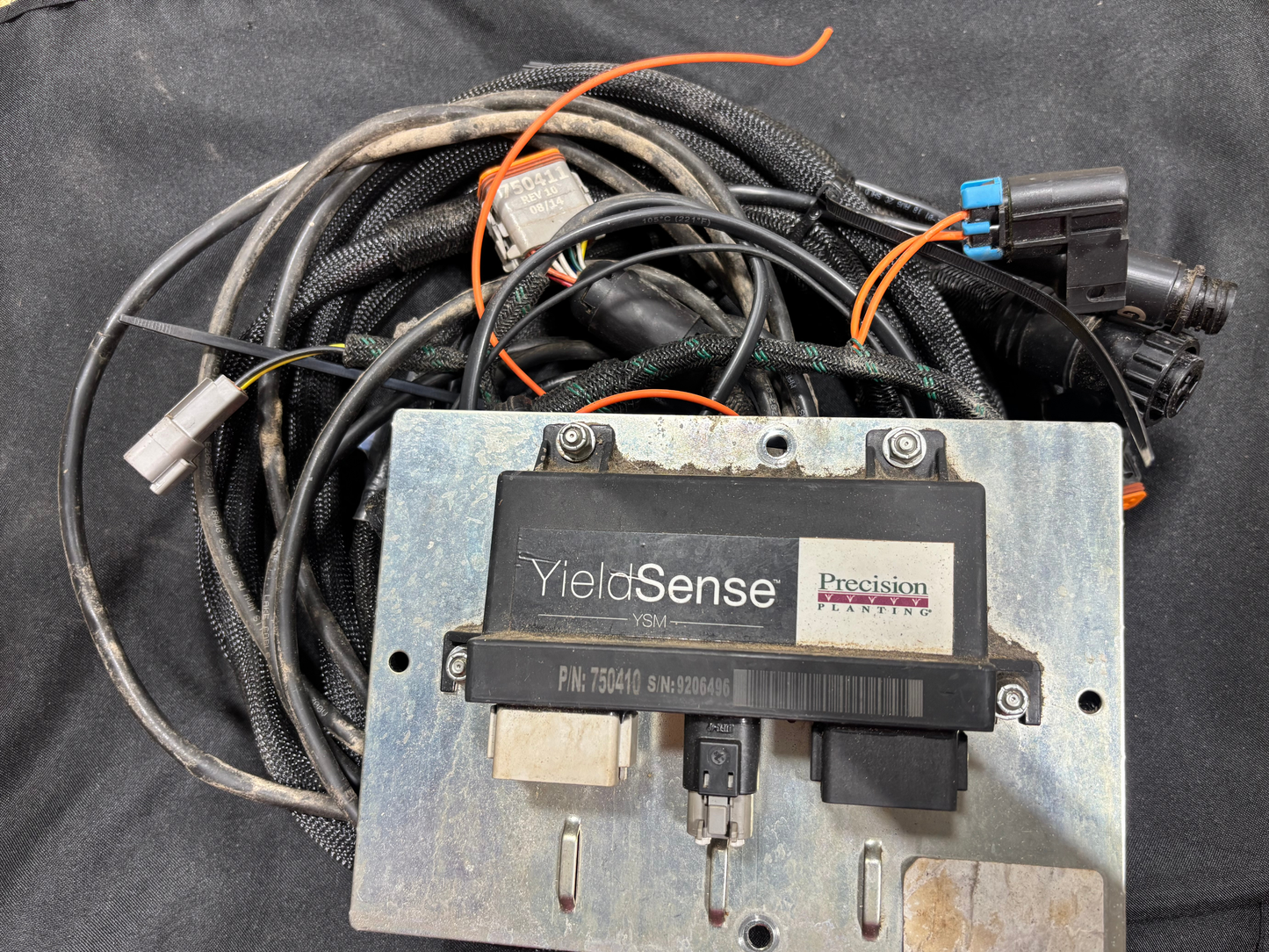 Used Precision Planting Yield Sense Module (YSM) with Cables PN: 750410